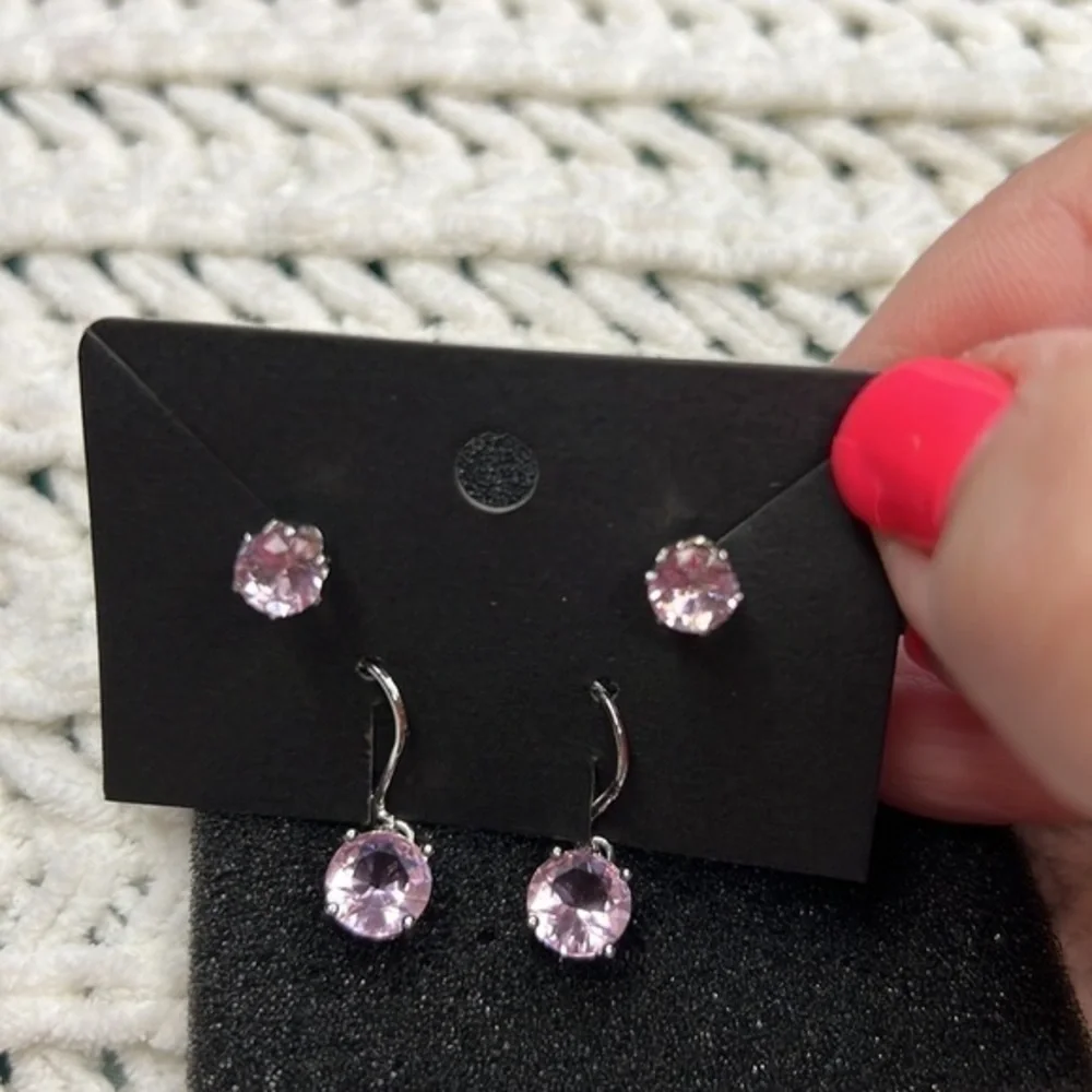 Set of 2 pairs of crystal earrings